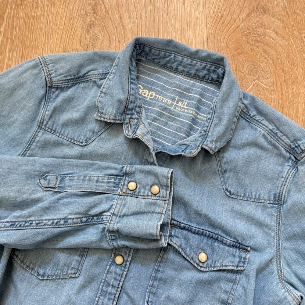 Gap 1969 Western Denim Shirt Women S Small Tall Light Wash Pearl‎ Snap Button Up